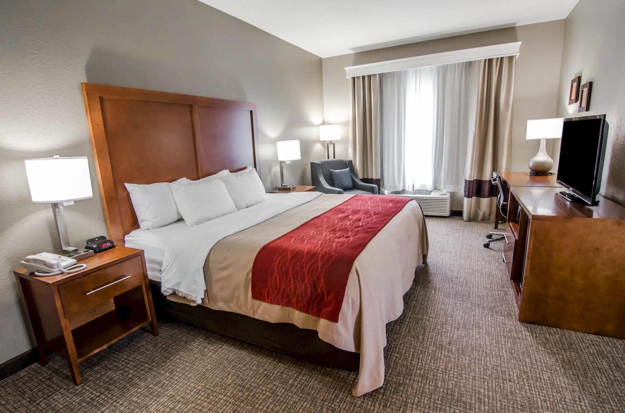 Comfort Inn & Suites Pittsburg Dış mekan fotoğraf